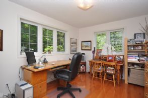 Guesthouse Office - Country homes for sale and luxury real estate including horse farms and property in the Caledon and King City areas near Toronto