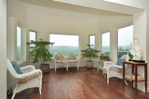 Sunroom - Country homes for sale and luxury real estate including horse farms and property in the Caledon and King City areas near Toronto