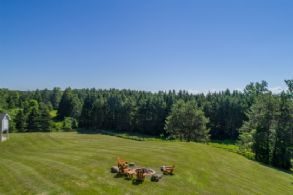 Firepit - Country homes for sale and luxury real estate including horse farms and property in the Caledon and King City areas near Toronto