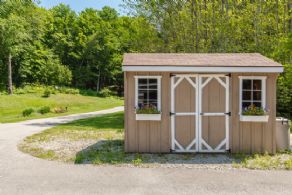 Potting Shed - Country homes for sale and luxury real estate including horse farms and property in the Caledon and King City areas near Toronto