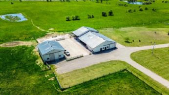 Willoughby Farm, Caledon, Ontario - Country homes for sale and luxury real estate including horse farms and property in the Caledon and King City areas near Toronto