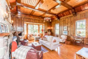 Guest House Lounge - Country homes for sale and luxury real estate including horse farms and property in the Caledon and King City areas near Toronto