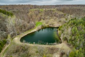 North Pond - Country homes for sale and luxury real estate including horse farms and property in the Caledon and King City areas near Toronto