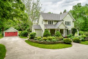 House Facade - Country homes for sale and luxury real estate including horse farms and property in the Caledon and King City areas near Toronto