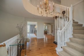 Front foyer - Country homes for sale and luxury real estate including horse farms and property in the Caledon and King City areas near Toronto