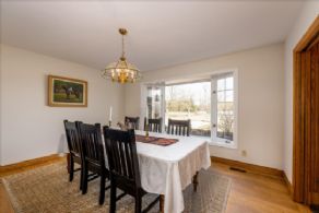 Dining Room with Hardwood Floors - Country homes for sale and luxury real estate including horse farms and property in the Caledon and King City areas near Toronto