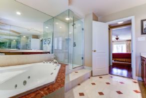 Main Ensuite - Country homes for sale and luxury real estate including horse farms and property in the Caledon and King City areas near Toronto