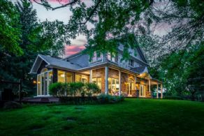 Top Calibre Horse Farm , Ontario - Country homes for sale and luxury real estate including horse farms and property in the Caledon and King City areas near Toronto