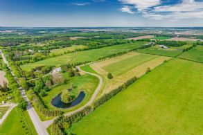 2 Driveways, Horseshoe Shaped Pond - Country homes for sale and luxury real estate including horse farms and property in the Caledon and King City areas near Toronto