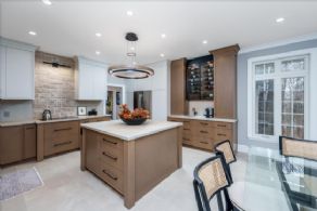 Kitchen opens to Sunroom and Family Room - Country homes for sale and luxury real estate including horse farms and property in the Caledon and King City areas near Toronto