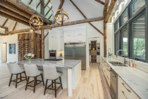 Oro Post and Beam, Oro-Medonte, Ontario - Country homes for sale and luxury real estate including horse farms and property in the Caledon and King City areas near Toronto
