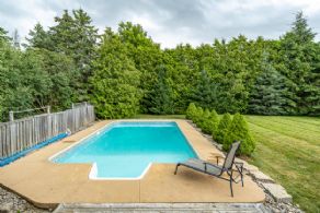 9 Herriot Street, Palgrave, Ontario - Country homes for sale and luxury real estate including horse farms and property in the Caledon and King City areas near Toronto