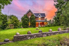 Brunswick Hall, 420 Kettleby Rd, Kettleby, Ontario - Country homes for sale and luxury real estate including horse farms and property in the Caledon and King City areas near Toronto