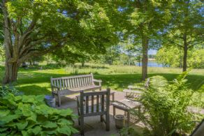 Garden terrace - Country homes for sale and luxury real estate including horse farms and property in the Caledon and King City areas near Toronto