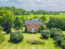 Hammerfield Farm - Country Homes for sale and Luxury Real Estate in Caledon and King City including Horse Farms and Property for sale near Toronto