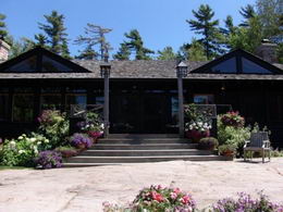 Main Lodge - Country homes for sale and luxury real estate including horse farms and property in the Caledon and King City areas near Toronto